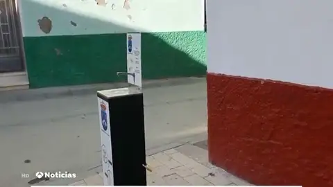 Ballobar ironiza en un bando municipal sobre el robo de 20 litros de gel hidroalcohólico Ballobar ironiza en un bando municipal sobre el robo de 20 litros de gel hidroalcohólico