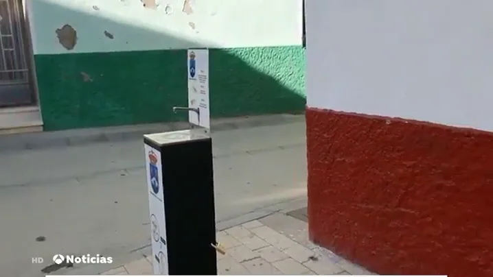 Ballobar ironiza en un bando municipal sobre el robo de 20 litros de gel hidroalcoh&oacute;lico