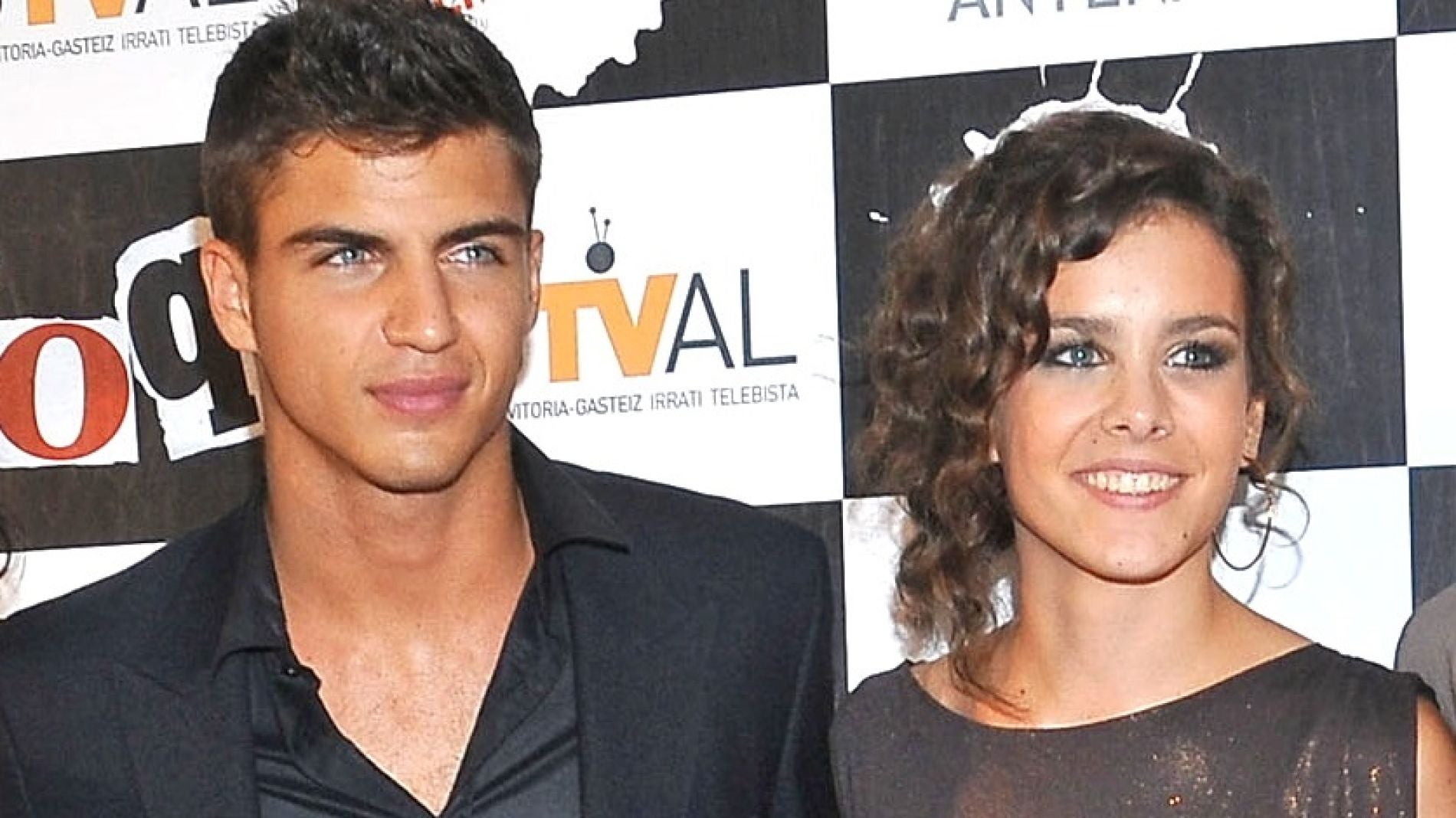 Maxi Iglesias y Sandra Blázquez