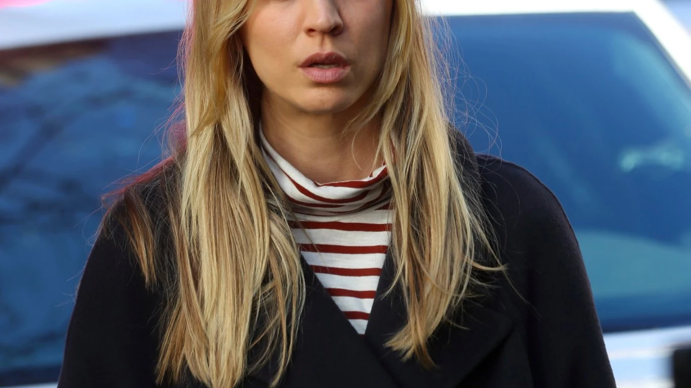Kaley Cuoco en 'The Flight Attendant' Kaley Cuoco en 'The Flight Attendant'