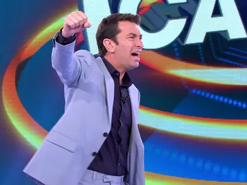 ¿Momento de renovarse al llegar al programa 1.999? Arturo Valls propone un nuevo nombre más optimista para ‘¡Ahora caigo!’ ¿Momento de renovarse al llegar al programa 1.999? Arturo Valls propone un nuevo nombre más optimista para ‘¡Ahora caigo!’