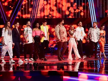 Los 12 talents de la Fase Final sorprenden con un popurrí de canciones de sus coaches al comenzar ‘La Voz’ Los 12 talents de la Fase Final sorprenden con un popurrí de canciones de sus coaches al comenzar ‘La Voz’