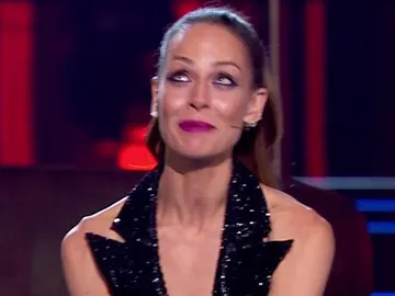 Eva González se rompe en 'La Voz' con la canción que le traslada a su infancia Eva González se rompe en 'La Voz' con la canción que le traslada a su infancia
