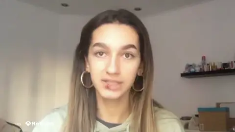 La joven transexual víctima de una agresión tránsfoba: " La joven transexual víctima de una agresión tránsfoba: "