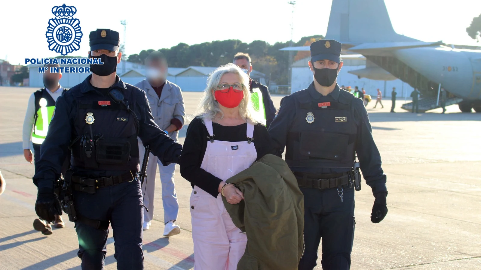 La Policía Nacional traslada a España a la etarra Natividad Jáuregui tras 30 años huida de la Justicia La Policía Nacional traslada a España a la etarra Natividad Jáuregui tras 30 años huida de la Justicia