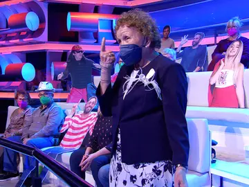 ¡En este '¡Ahora caigo!' canta hasta Palmira Gogó! Momentazo con su versión de 'Mi carro' de Manolo Escobar ¡En este '¡Ahora caigo!' canta hasta Palmira Gogó! Momentazo con su versión de 'Mi carro' de Manolo Escobar