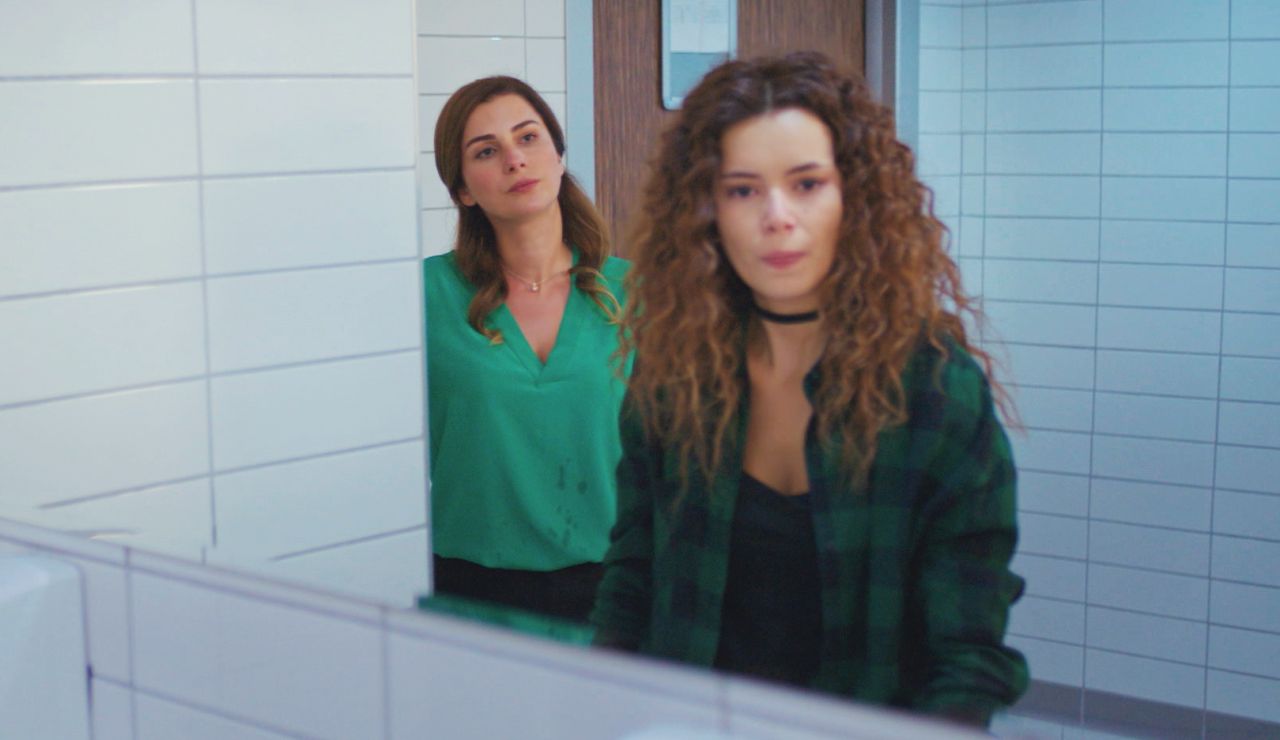 Sirin, cazada en pleno ataque de ira: Jale descubre su pensamiento más siniestro sobre Bahar Sirin, cazada en pleno ataque de ira: Jale descubre su pensamiento más siniestro sobre Bahar