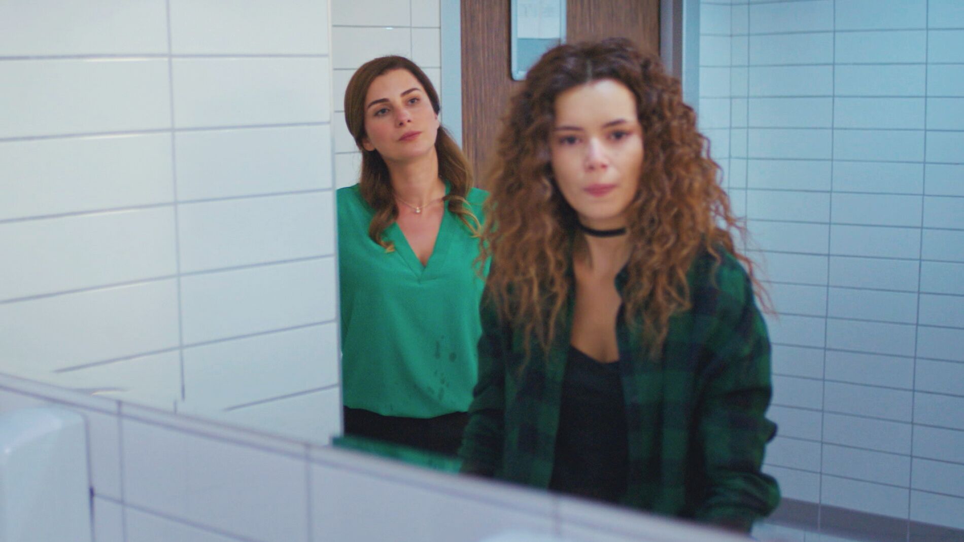 Sirin, cazada en pleno ataque de ira: Jale descubre su pensamiento m&aacute;s siniestro sobre Bahar