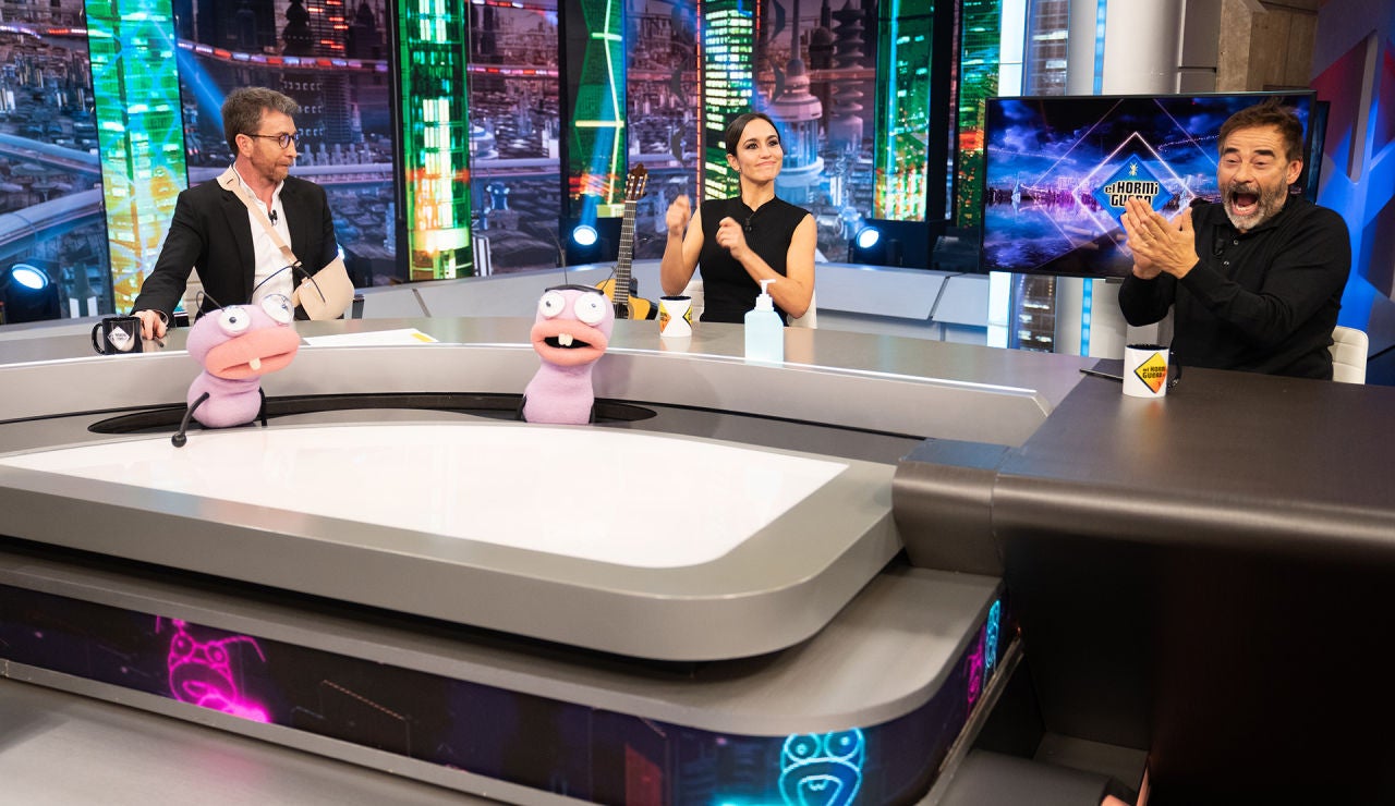 Megan Montaner y Eduard Fernández se vuelven adictos al nuevo juego de Trancas y Barrancas: "Era feo ya de pequeño" Megan Montaner y Eduard Fernández se vuelven adictos al nuevo juego de Trancas y Barrancas: "Era feo ya de pequeño"