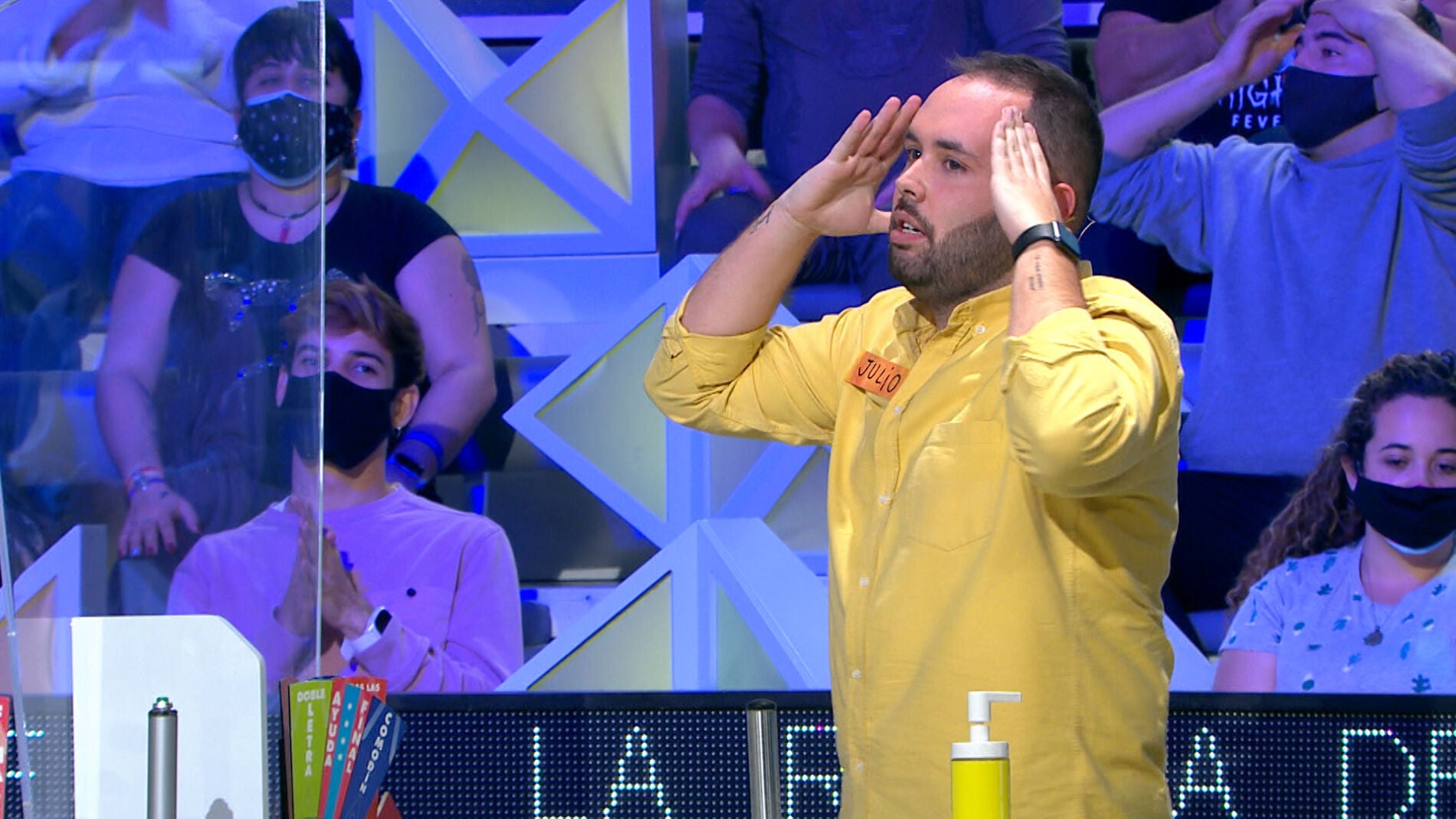 El susto de infarto de un concursante de &lsquo;La ruleta de la suerte&rsquo;: &ldquo;A ver si voy a ser una ONG&rdquo;