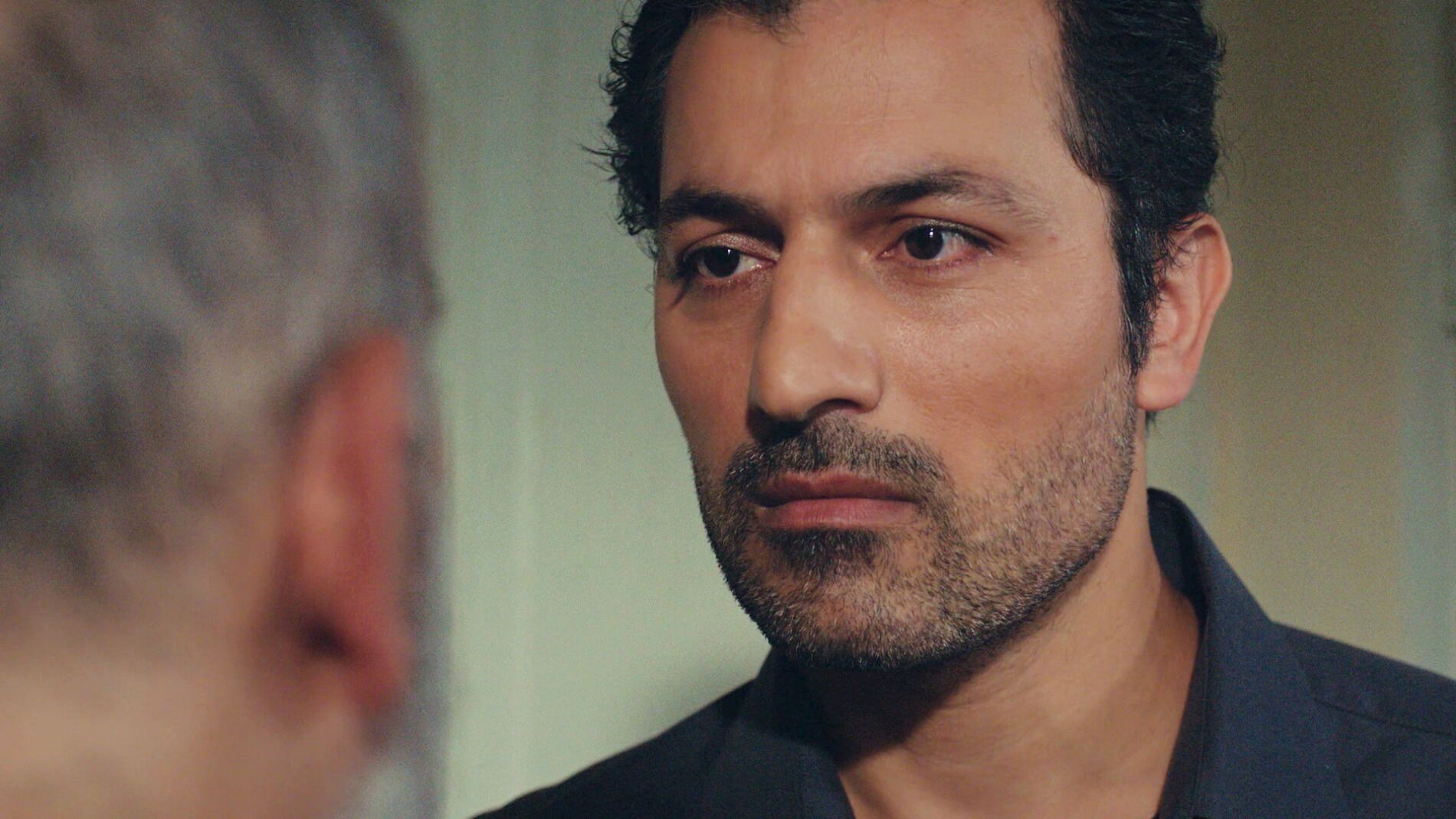 Arif expresa su deseo de futuro justo cuando Bahar da un paso atr&aacute;s: "Pienso casarme con ella"