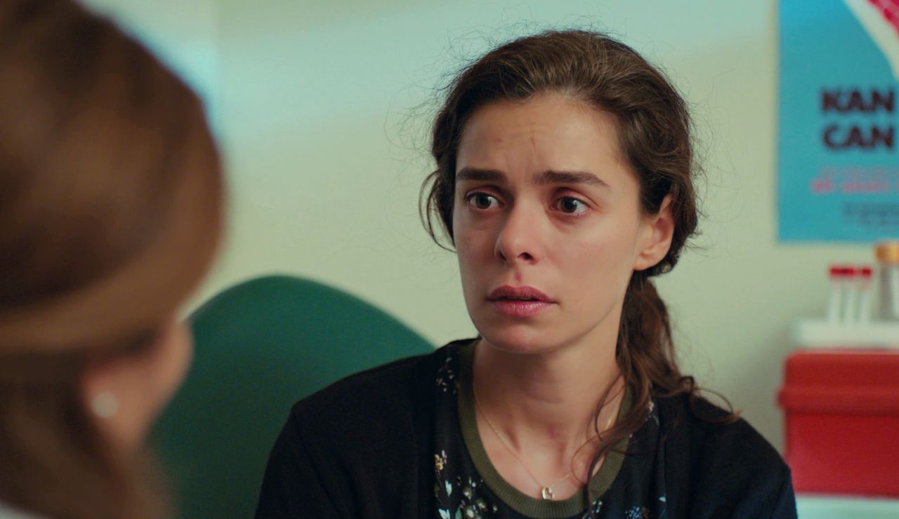 ¿Vuelve a perder la esperanza? Bahar recibe una dramática noticia sobre su enfermedad ¿Vuelve a perder la esperanza? Bahar recibe una dramática noticia sobre su enfermedad