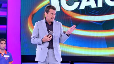 La extraña petición de Arturo Valls al público de '¡Ahora caigo!