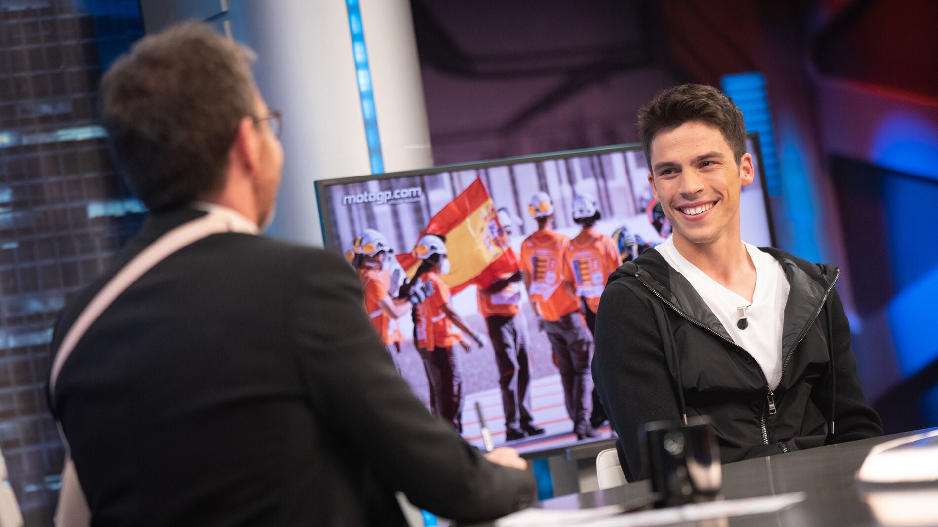 Joan Mir responde a las cr&iacute;ticas recibidas por ganar el campeonato de Moto GP: "Porque Marc M&aacute;rquez se haya lesionado no considero que haya que quitarle m&eacute;rito"