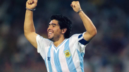 Diego Maradona celebra un gol con Argentina Diego Maradona celebra un gol con Argentina