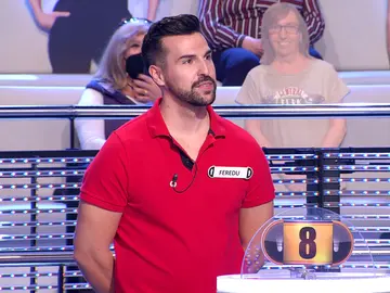 "¿A que me enfado?": La reacción de Arturo Valls ante el increíble fallo de Feredu en '¡Ahora caigo!' "¿A que me enfado?": La reacción de Arturo Valls ante el increíble fallo de Feredu en '¡Ahora caigo!'