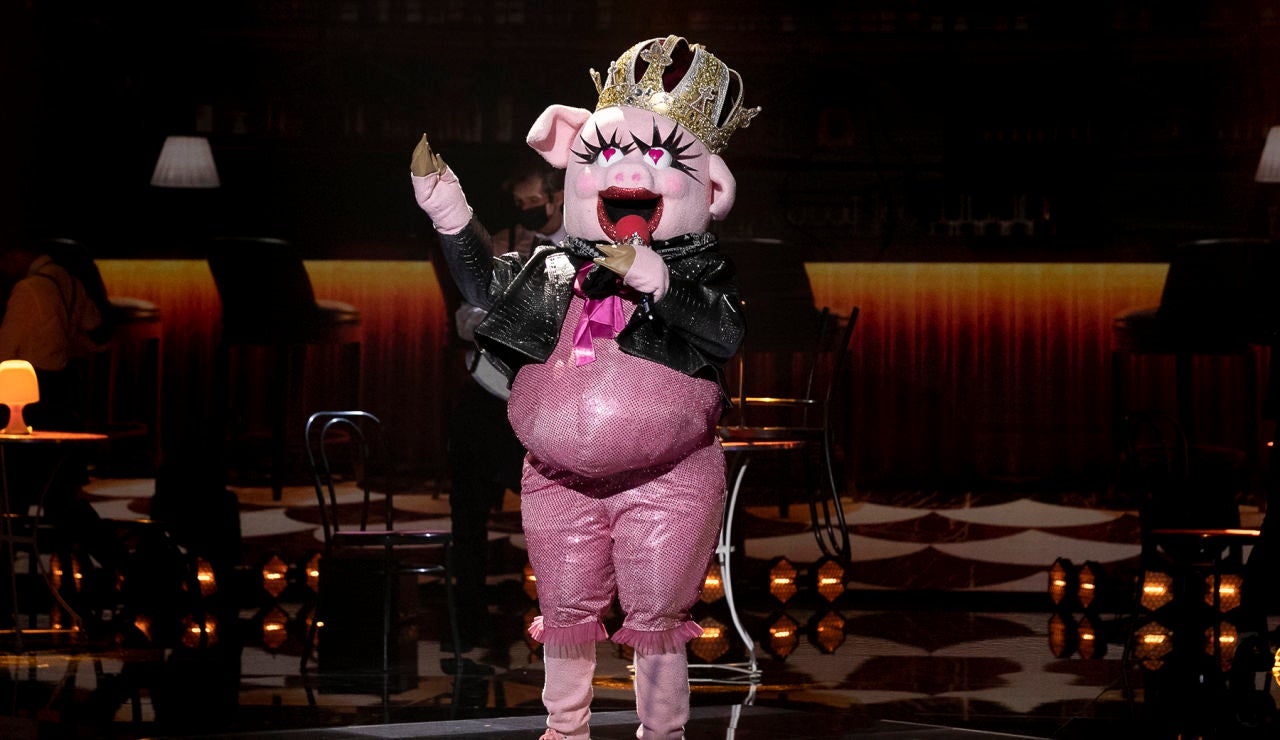 La Cerdita nos lleva en su &lsquo;Cadillac solitario&rsquo; al ritmo de Loquillo