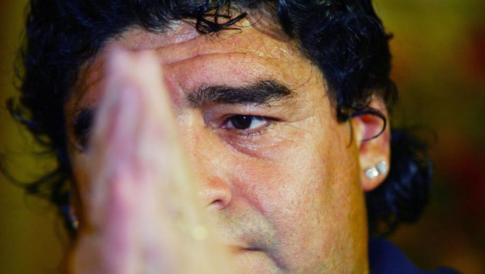 El astro del fútbol Diego Maradona.