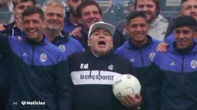 La última imagen pública de Maradona, el día de su 60 cumpleaños