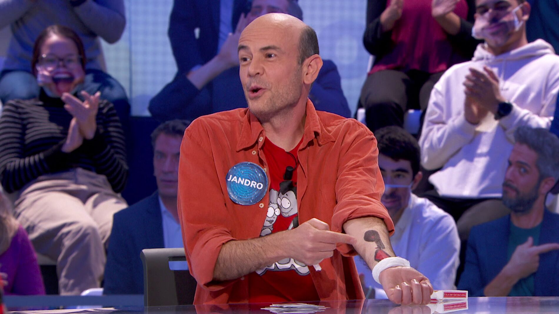 Jandro combina letras y cartas en un fascinante truco de magia en &lsquo;Pasapalabra&rsquo; 
