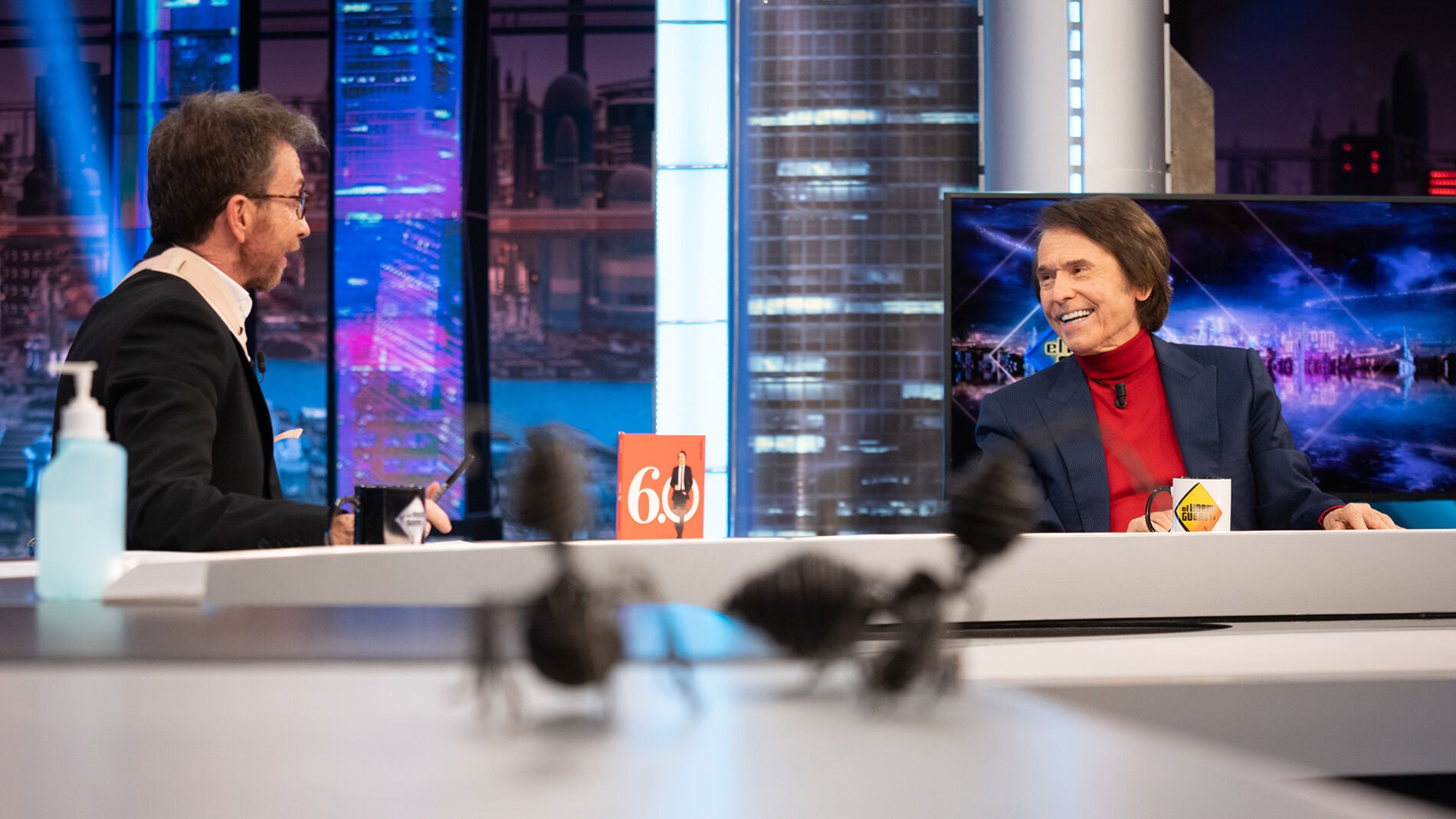 Raphael "prende la mecha" y vuelve a los escenarios con un mensaje muy claro: "Hay que empezar ya"