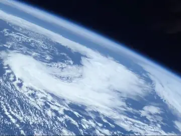 La Tierra desde el Espacio La Tierra desde el Espacio