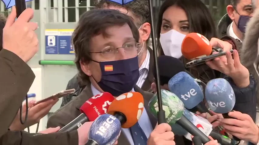 El alcalde de Madrid, Mart&iacute;nez-Almeida, se suma a la visita de Pedro S&aacute;nchez a La Paz por "cortes&iacute;a" aunque no fue invitado