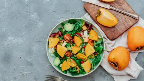 Ensalada con caqui Ensalada con caqui