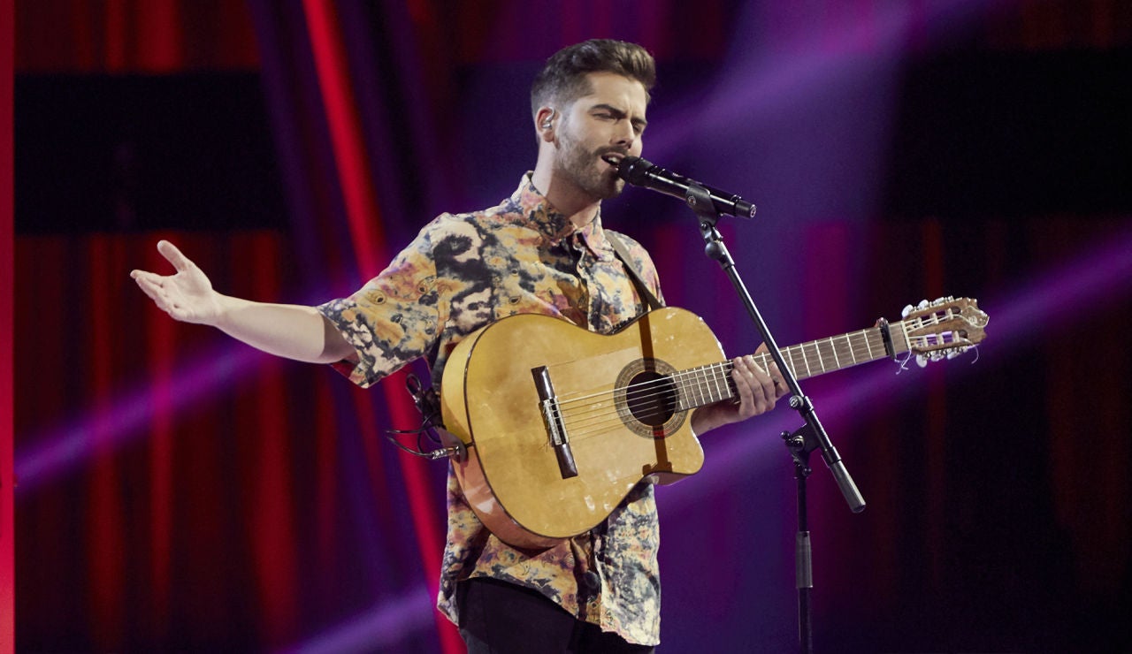 Miguelichi López canta ‘La vereda de la puerta de atrás’ en la Semifinal de ‘La Voz’ Miguelichi López canta ‘La vereda de la puerta de atrás’ en la Semifinal de ‘La Voz’