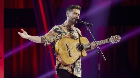 Miguelichi L&oacute;pez canta &lsquo;La vereda de la puerta de atr&aacute;s&rsquo; en la Semifinal de &lsquo;La Voz&rsquo;