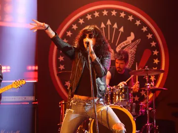 Mario Vaquerizo saca su lado más rockero con ‘Blitzkrieg Bop’ de Los Ramones Mario Vaquerizo saca su lado más rockero con ‘Blitzkrieg Bop’ de Los Ramones