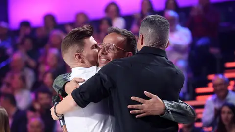 Gemeliers se emocionan con las bonitas palabras de Àngel Llàcer: “Aquí tenéis un amigo para siempre” Gemeliers se emocionan con las bonitas palabras de Àngel Llàcer: “Aquí tenéis un amigo para siempre”