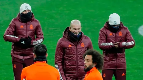 Zidane, sobre la lesión de Hazard: "Es una lesión más para él y lo está pasando mal" Zidane, sobre la lesión de Hazard: "Es una lesión más para él y lo está pasando mal"