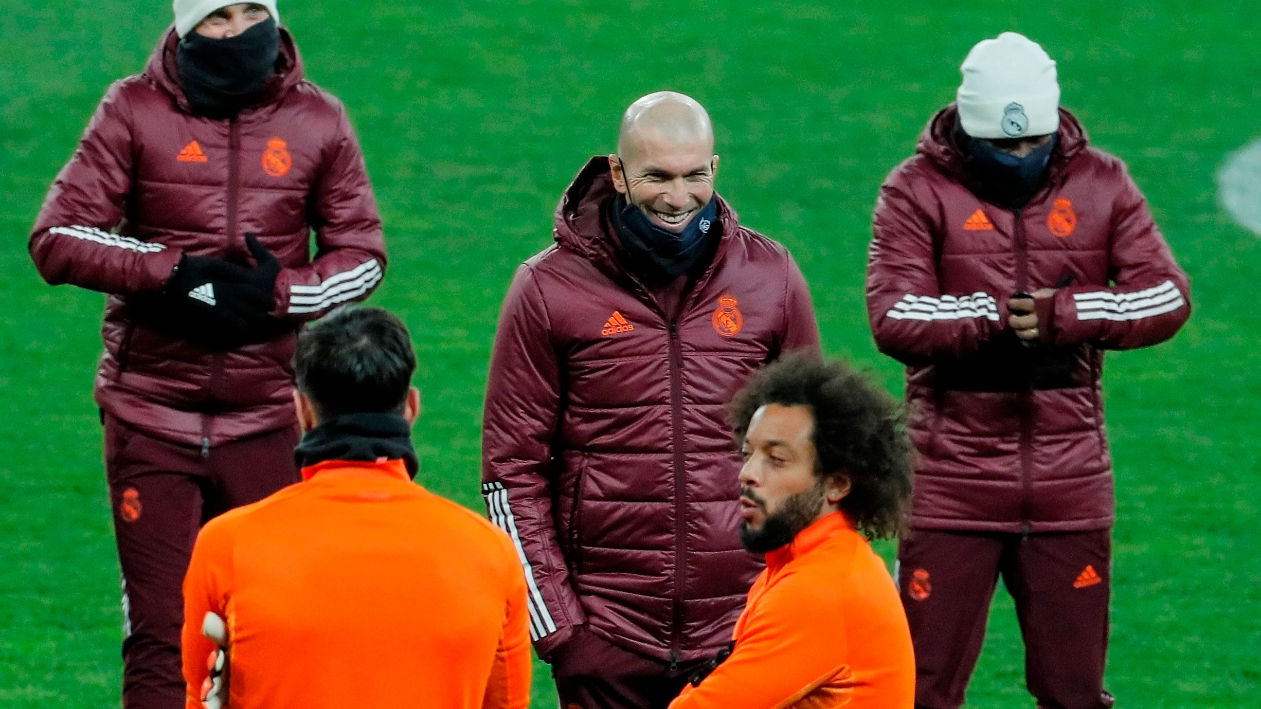 Zidane, sobre la lesión de Hazard: "Es una lesión más para él y lo está pasando mal" Zidane, sobre la lesión de Hazard: "Es una lesión más para él y lo está pasando mal"