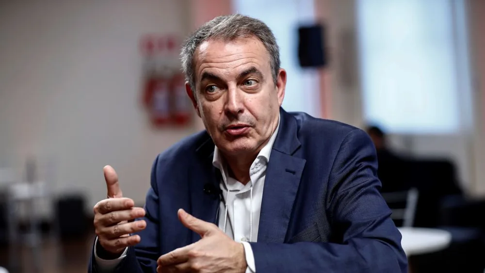 A3 Noticias 1 (30-11-20) José Luis Rodríguez Zapatero aconseja a Pedro Sánchez desoír a Felipe González y Alfonso Guerra: "El ruido no confunde" A3 Noticias 1 (30-11-20) José Luis Rodríguez Zapatero aconseja a Pedro Sánchez desoír a Felipe González y Alfonso Guerra: "El ruido no confunde"