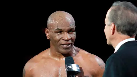 Mike Tyson, tras su combate ante Roy Jones Mike Tyson, tras su combate ante Roy Jones