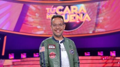Àngel Llàcer se convierte en el protagonista indiscutible de 'Tu cara me suena': lágrimas, emoción y mucha sinceridad