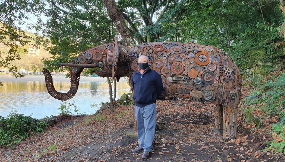  El sorprendente y artístico elefante de 2000 kilos de peso en los montes de Arcade, Pontevedra