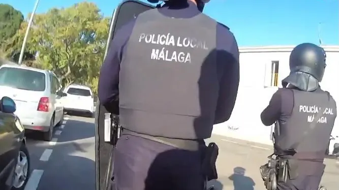 Detienen a un hombre que quería llevarse a su hija a punta de pistola Violencia doméstica