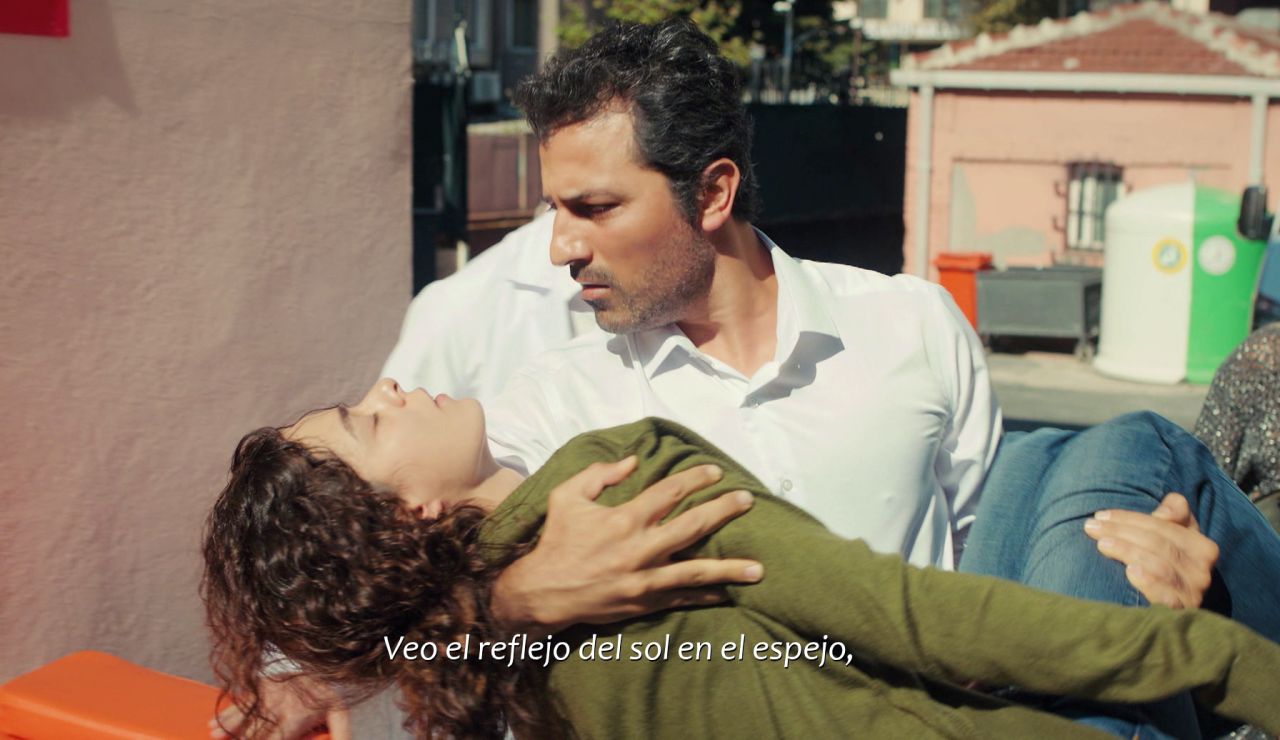 El momento más crítico: Bahar se debate entre la vida y la muerte a su llegada al hospital El momento más crítico: Bahar se debate entre la vida y la muerte a su llegada al hospital