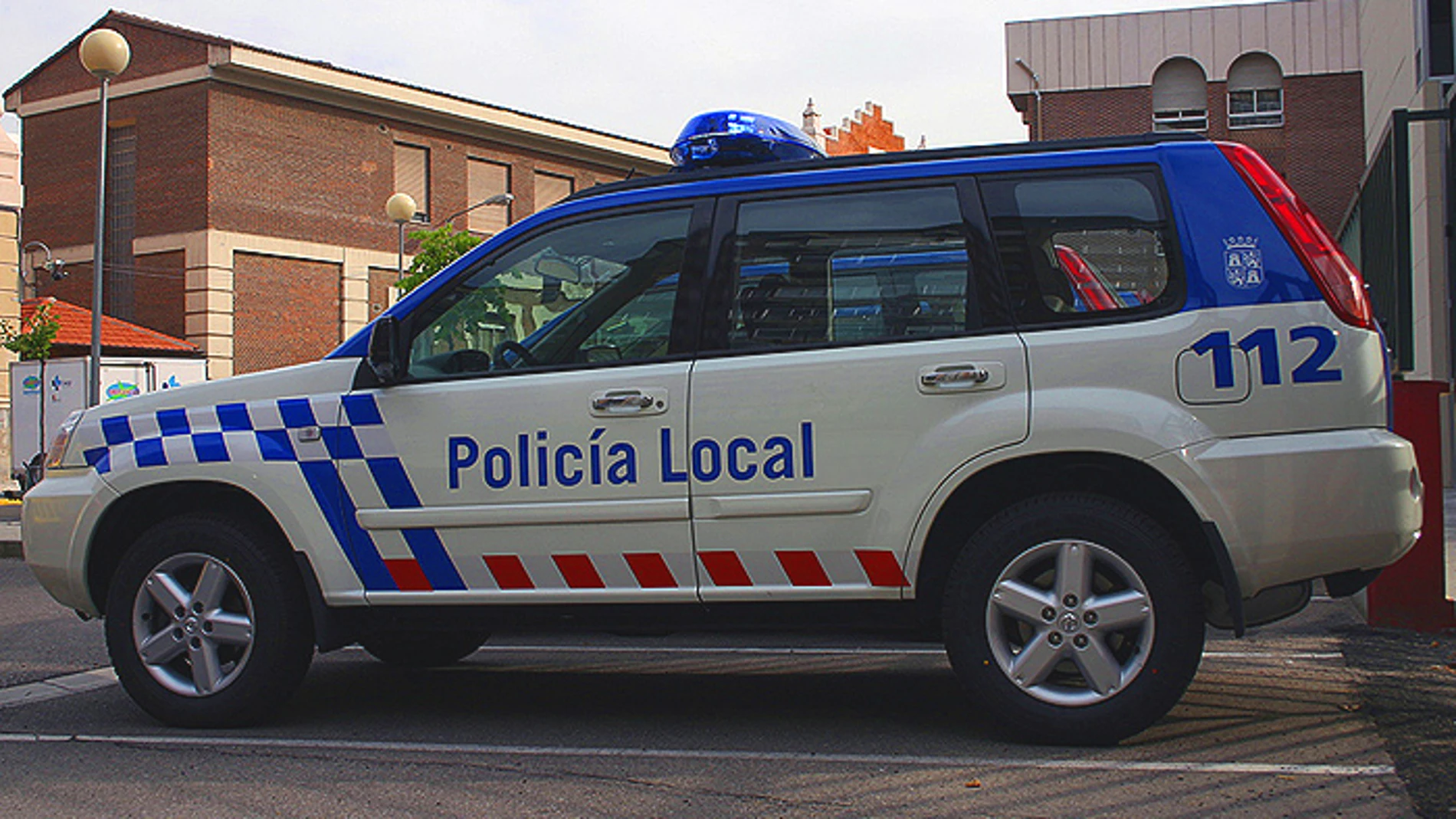 Vehículo de la policía local de Benavente Vehículo de la policía local de Benavente