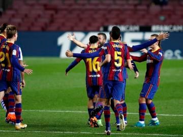 Jordi Alba celebra su gol ante la Real Sociedad