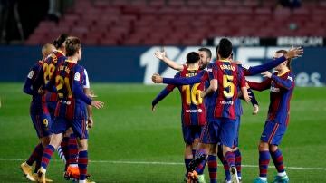 Jordi Alba celebra su gol ante la Real Sociedad