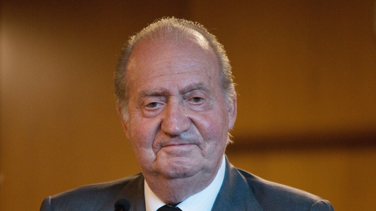 El rey Juan Carlos no vuelve a España