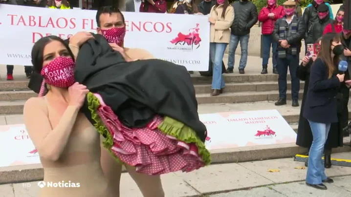Rosal&iacute;a, Tomatio, Jos&eacute; Merc&eacute; y otros artistas participan en un v&iacute;deo en apoyo a los tablaos flamencos: "Son templos"