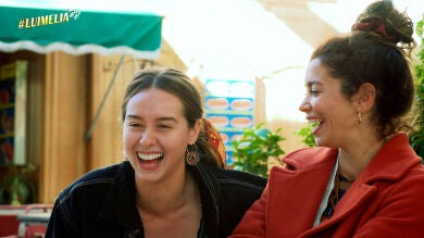  Paula Usero y Carol Rovira imaginan la vida de Luisita y Amelia con su bebé: 