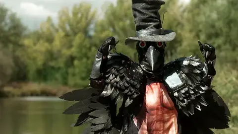 La pista del Cuervo en la Semifinal de ‘Mask Singer’: “Cuido mucho mi cuerpo y mis alas” La pista del Cuervo en la Semifinal de ‘Mask Singer’: “Cuido mucho mi cuerpo y mis alas”