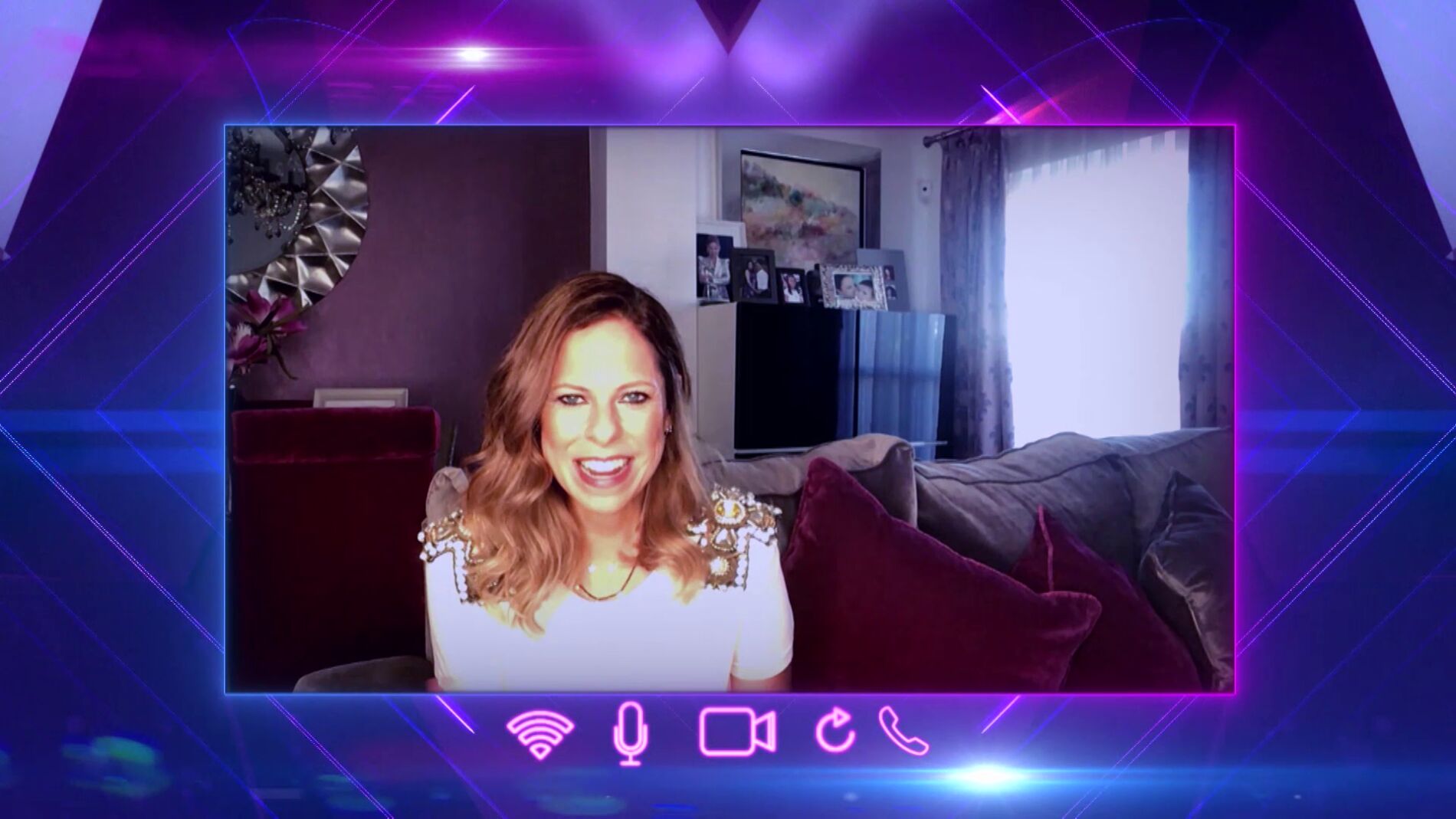 Pastora Soler, tras ser desenmascarada en 'Mask Singer': "Estoy deseando saber qui&eacute;nes son" 