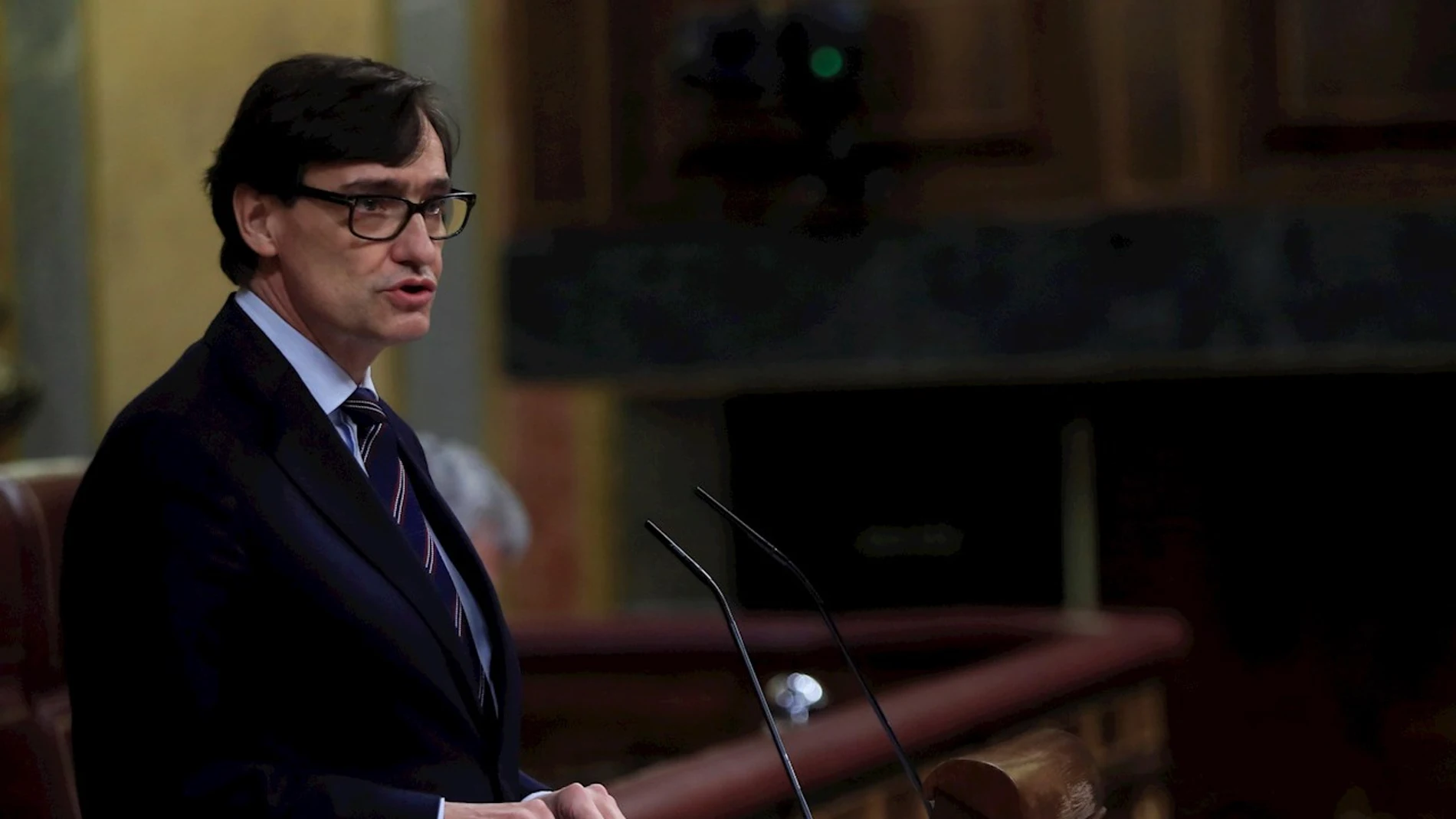El ministro de Sanidad, Salvador Illa, durante su intervención en el pleno del Congreso que acelera la tramitación de la ley de la eutanasia El ministro de Sanidad, Salvador Illa, durante su intervención en el pleno del Congreso que acelera la tramitación de la ley de la eutanasia
