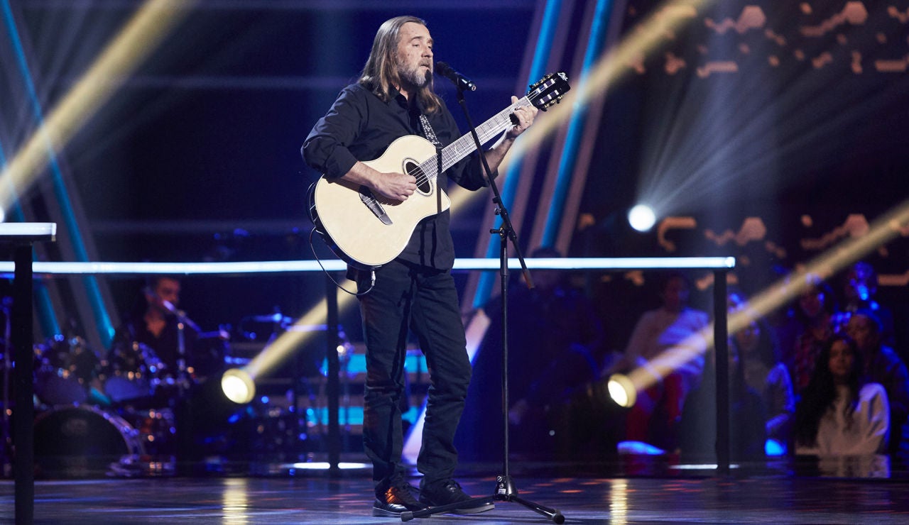 Joaqu&iacute;n Asc&oacute;n canta &lsquo;Clara&rsquo; en la Semifinal de &lsquo;La Voz Senior&rsquo;